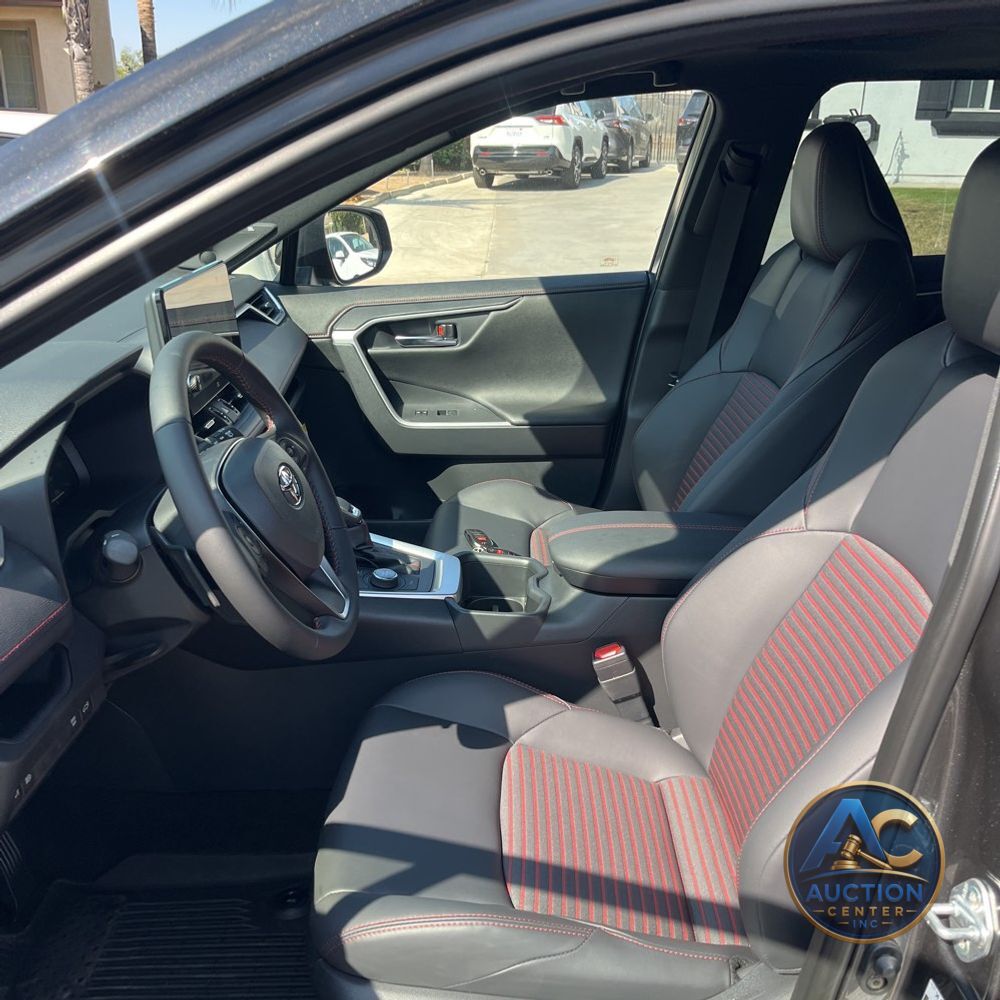 2025 Toyota RAV4 Plug-in Hybrid XSE