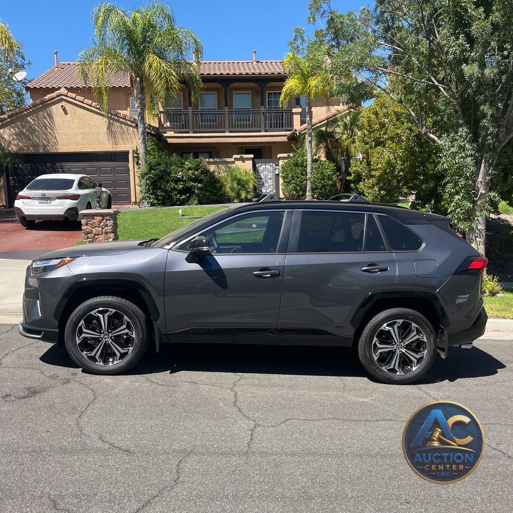 2025 Toyota RAV4 Plug-in Hybrid XSE