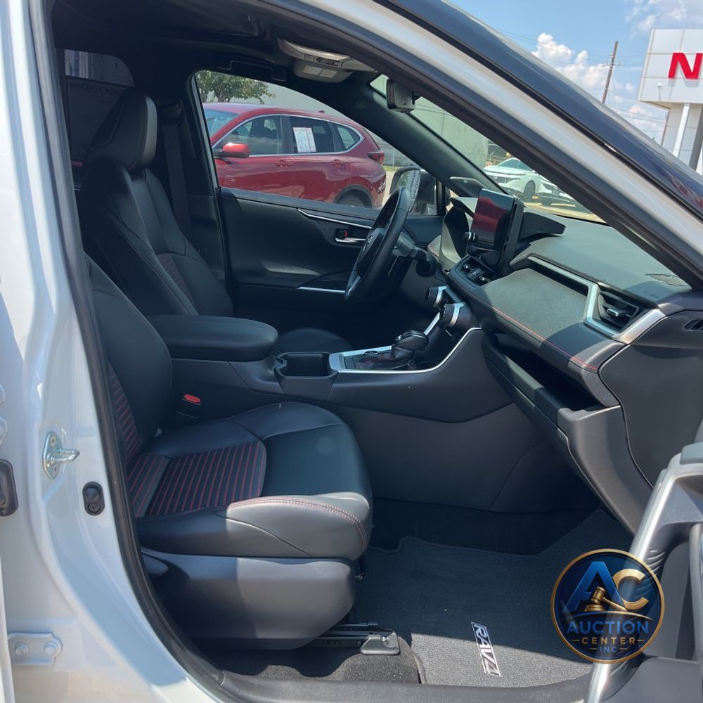 2024 Toyota RAV4 Prime XSE