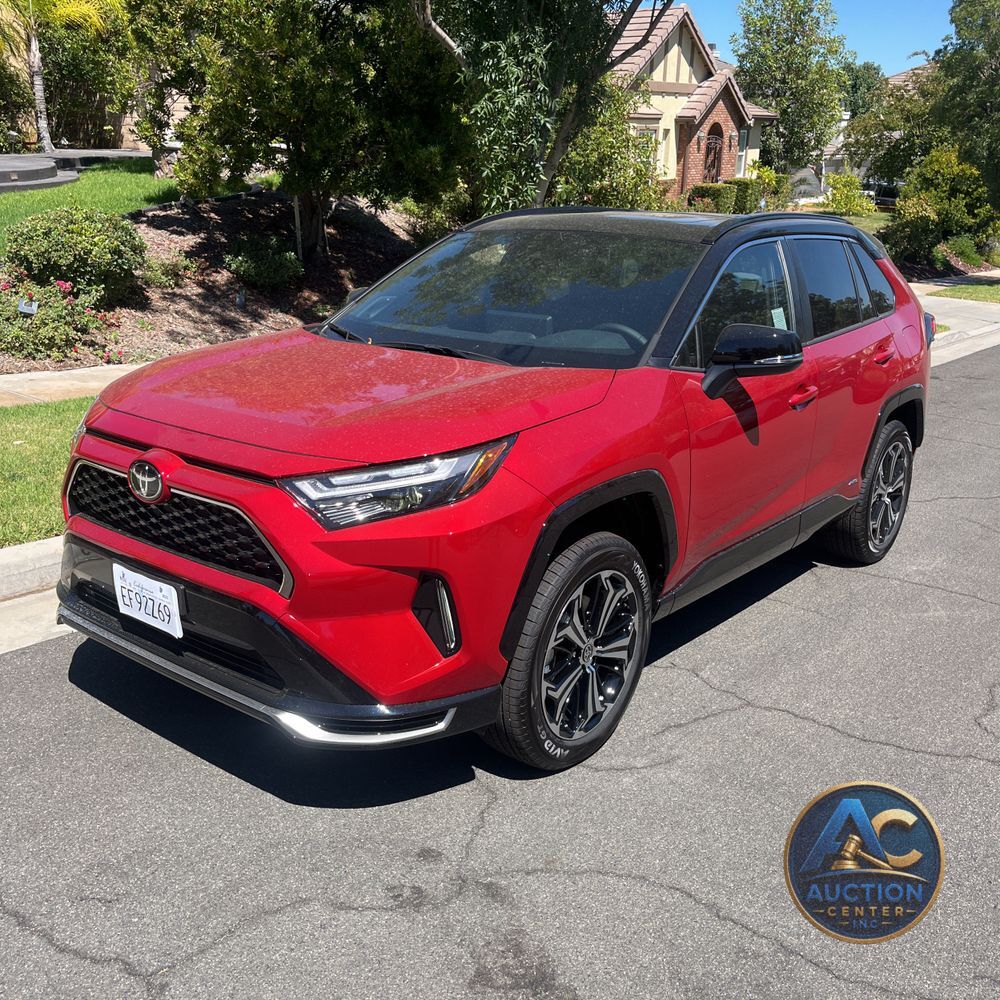 2025 Toyota RAV4 Plug-in Hybrid XSE