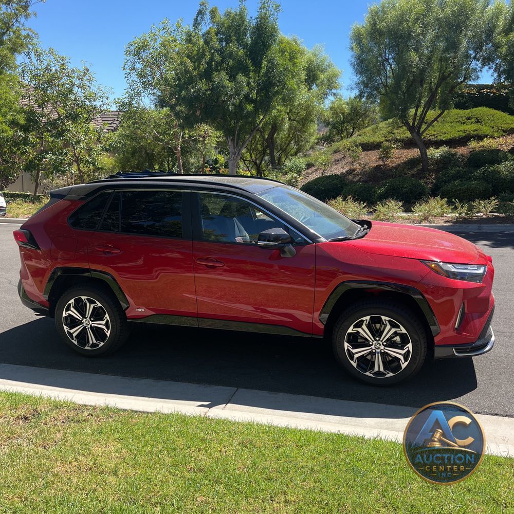 2025 Toyota RAV4 Plug-in Hybrid XSE