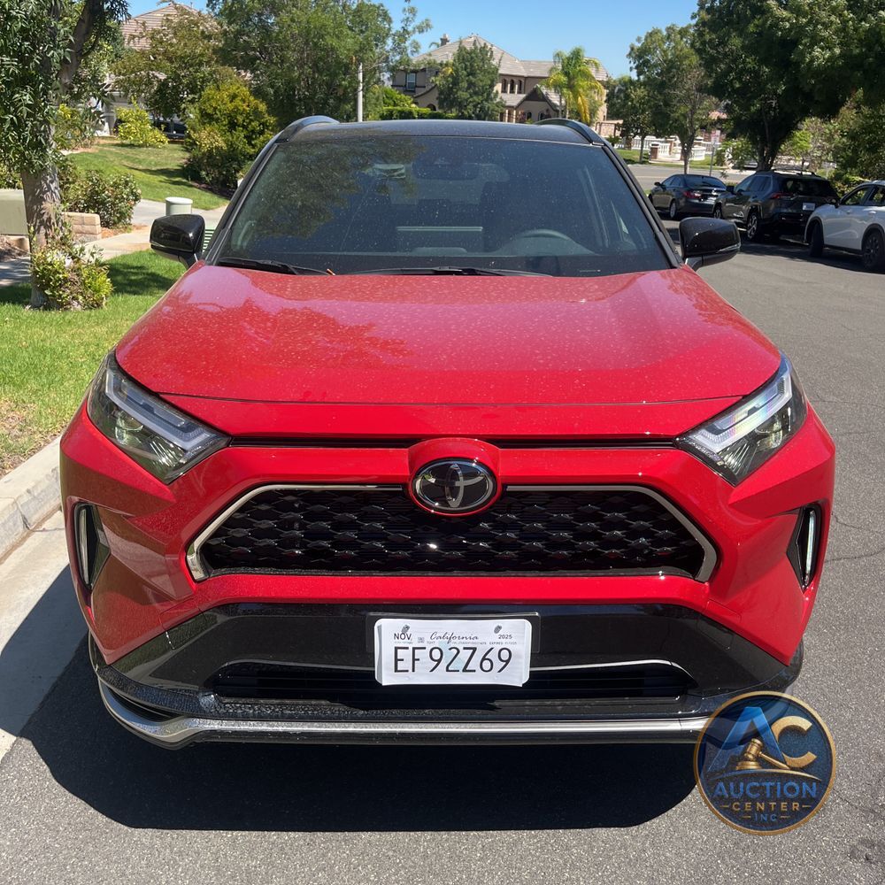 2025 Toyota RAV4 Plug-in Hybrid XSE