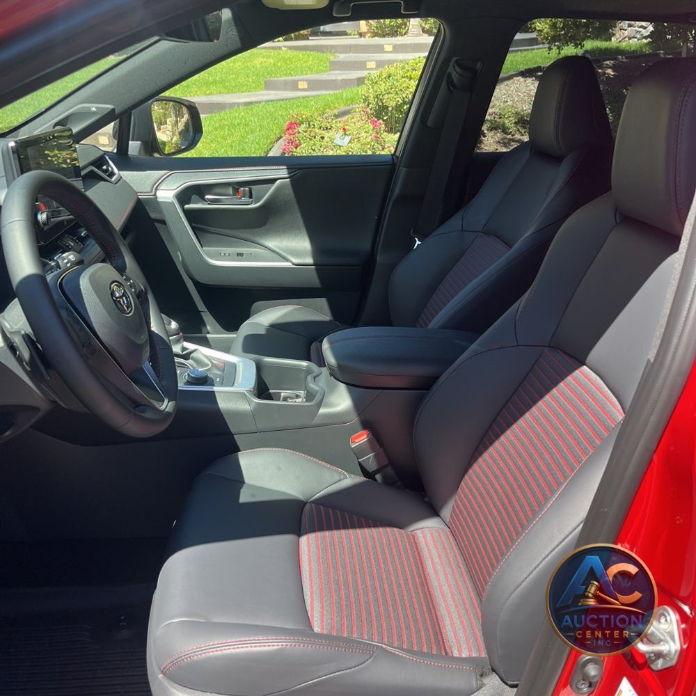 2025 Toyota RAV4 Plug-in Hybrid XSE