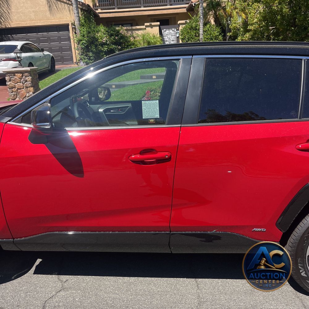 2025 Toyota RAV4 Plug-in Hybrid XSE