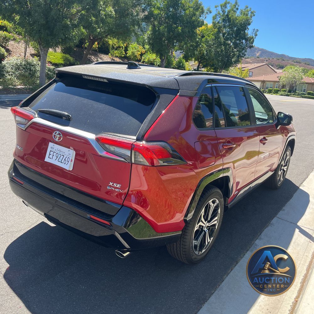 2025 Toyota RAV4 Plug-in Hybrid XSE