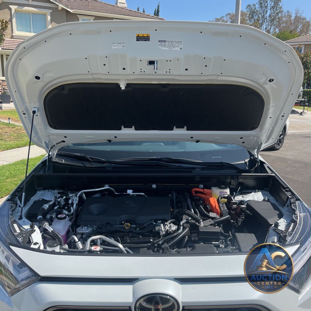 2025 Toyota RAV4 Plug-in Hybrid XSE