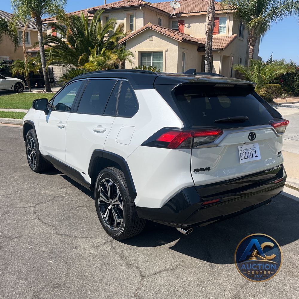 2025 Toyota RAV4 Plug-in Hybrid XSE