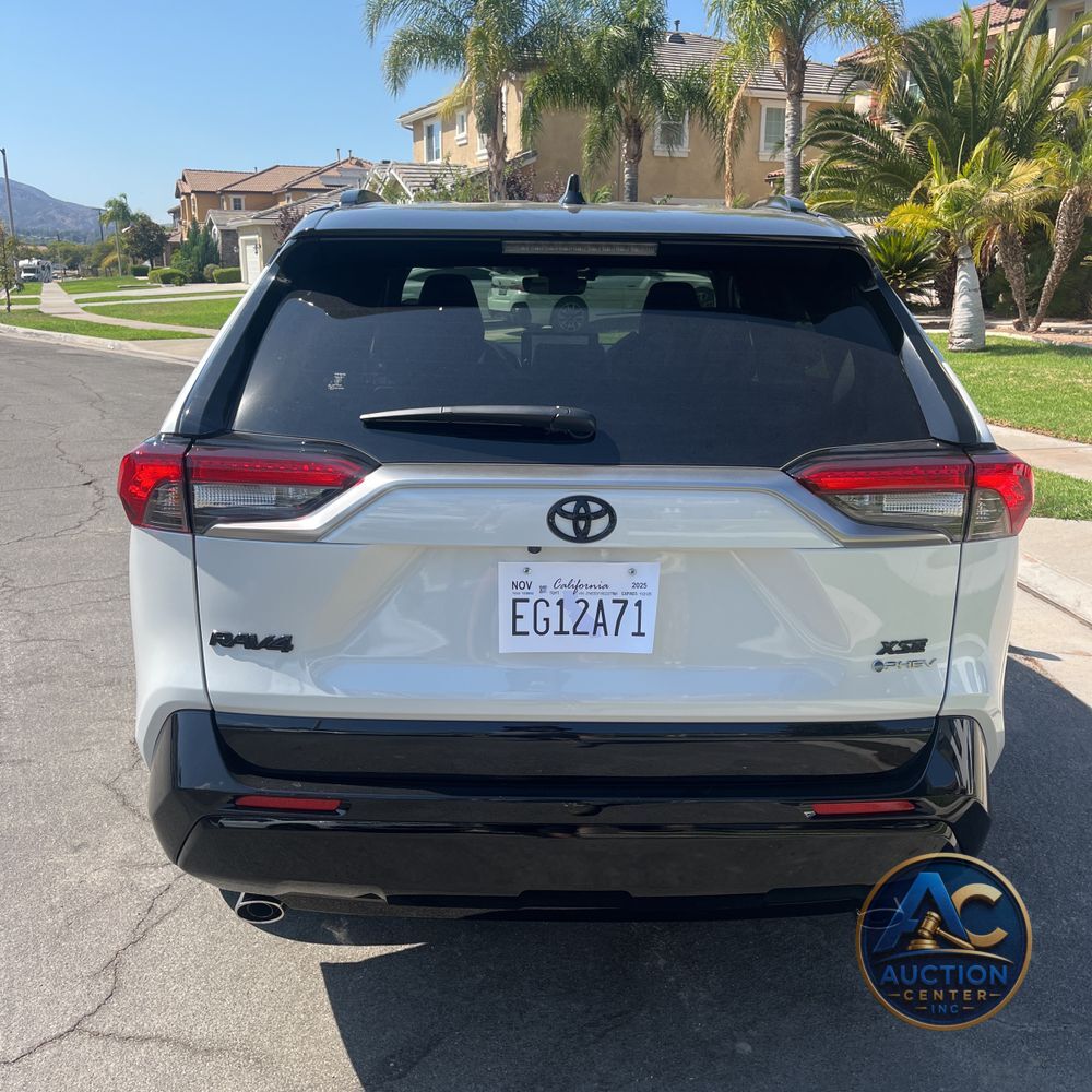 2025 Toyota RAV4 Plug-in Hybrid XSE