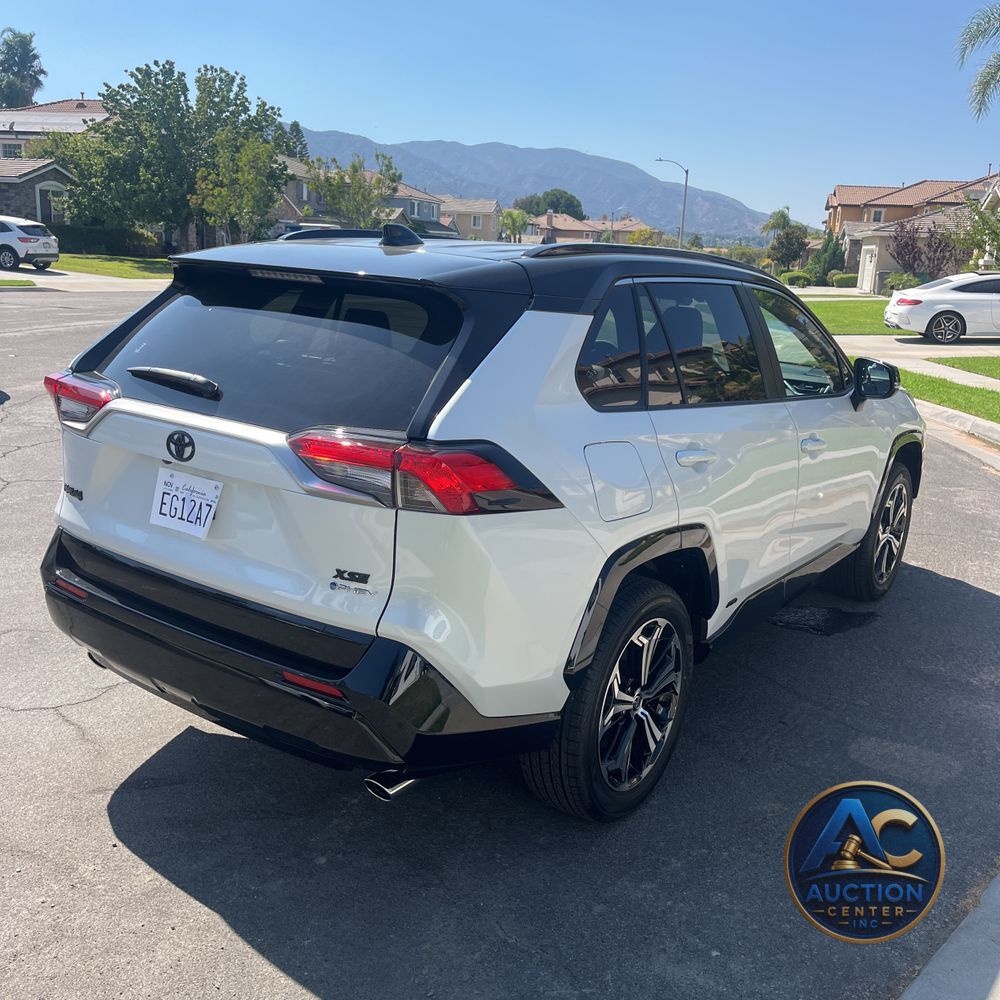 2025 Toyota RAV4 Plug-in Hybrid XSE