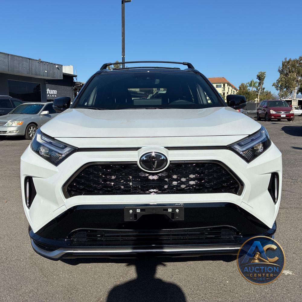 2025 Toyota RAV4 Plug-in Hybrid XSE