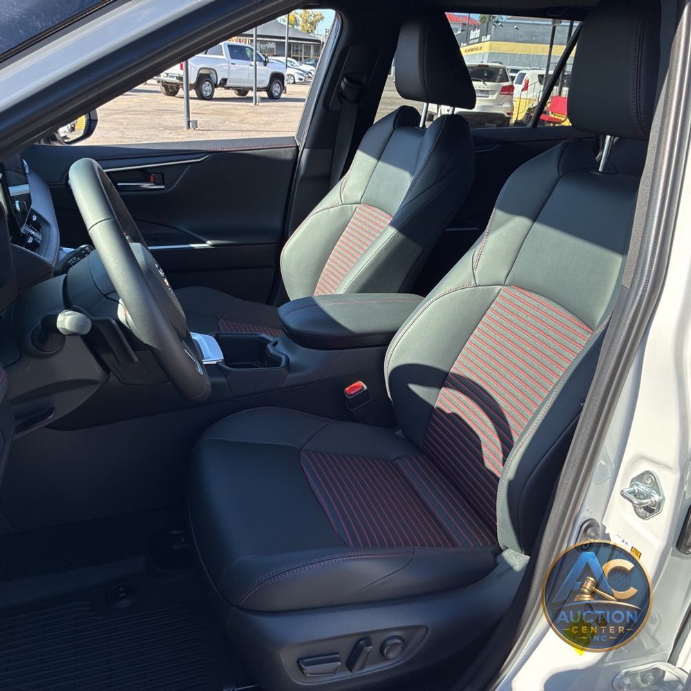 2025 Toyota RAV4 Plug-in Hybrid XSE