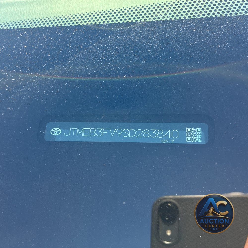 2025 Toyota RAV4 Plug-in Hybrid XSE