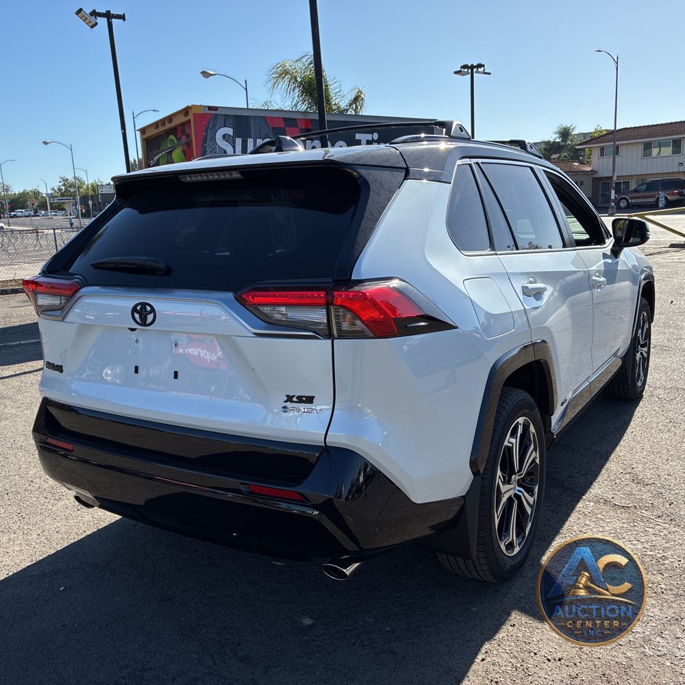 2025 Toyota RAV4 Plug-in Hybrid XSE