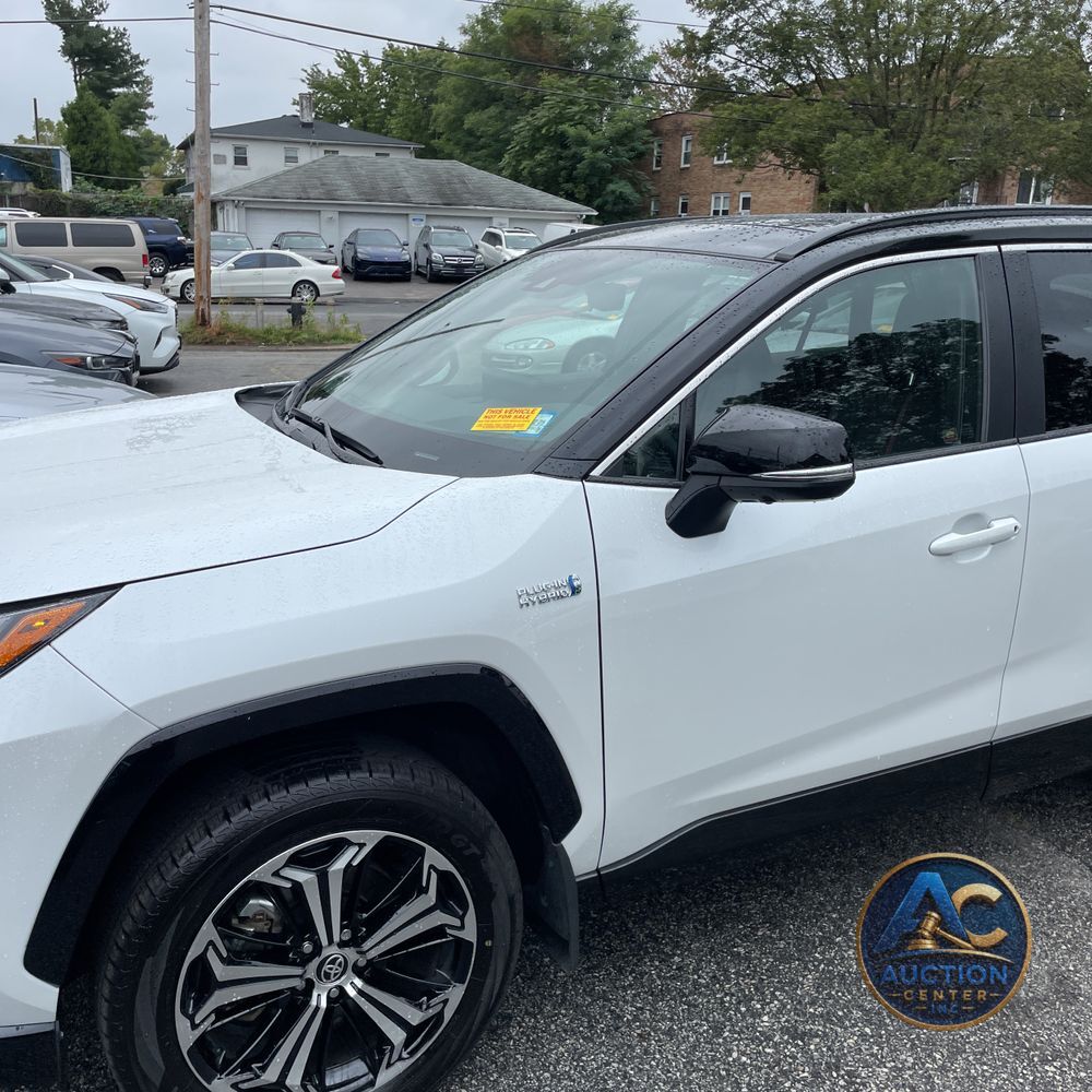 2024 Toyota RAV4 Prime XSE