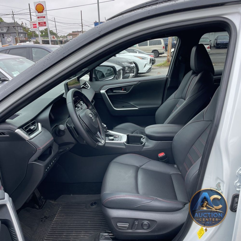 2024 Toyota RAV4 Prime XSE
