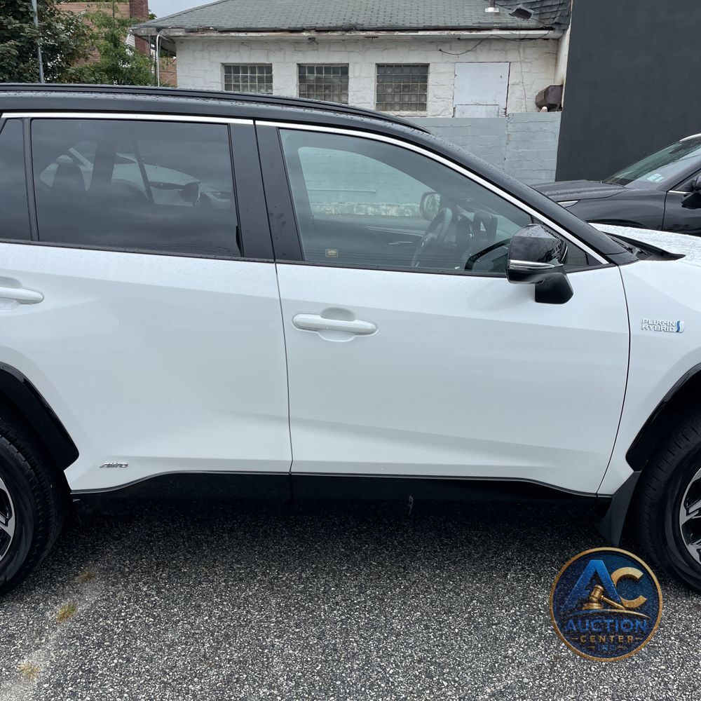 2024 Toyota RAV4 Prime XSE