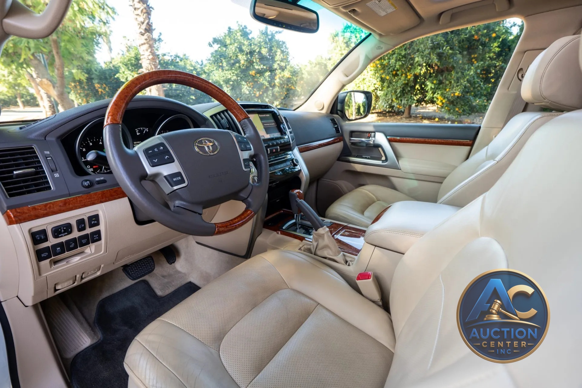 2014 Toyota Land Cruiser