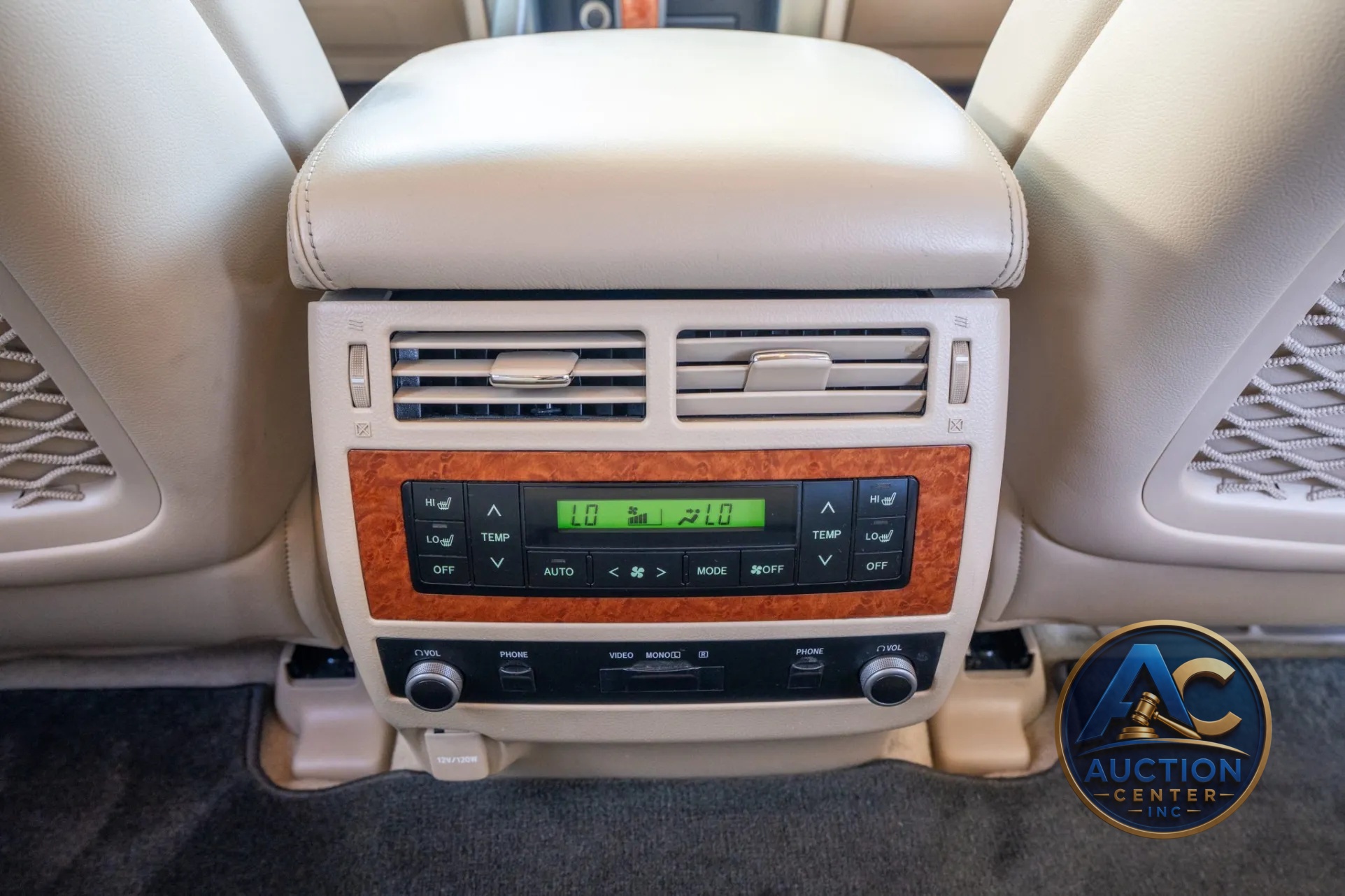 2014 Toyota Land Cruiser