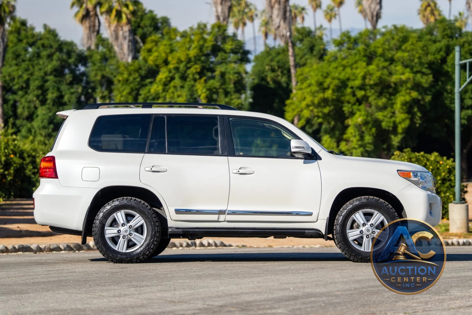 2014 Toyota Land Cruiser