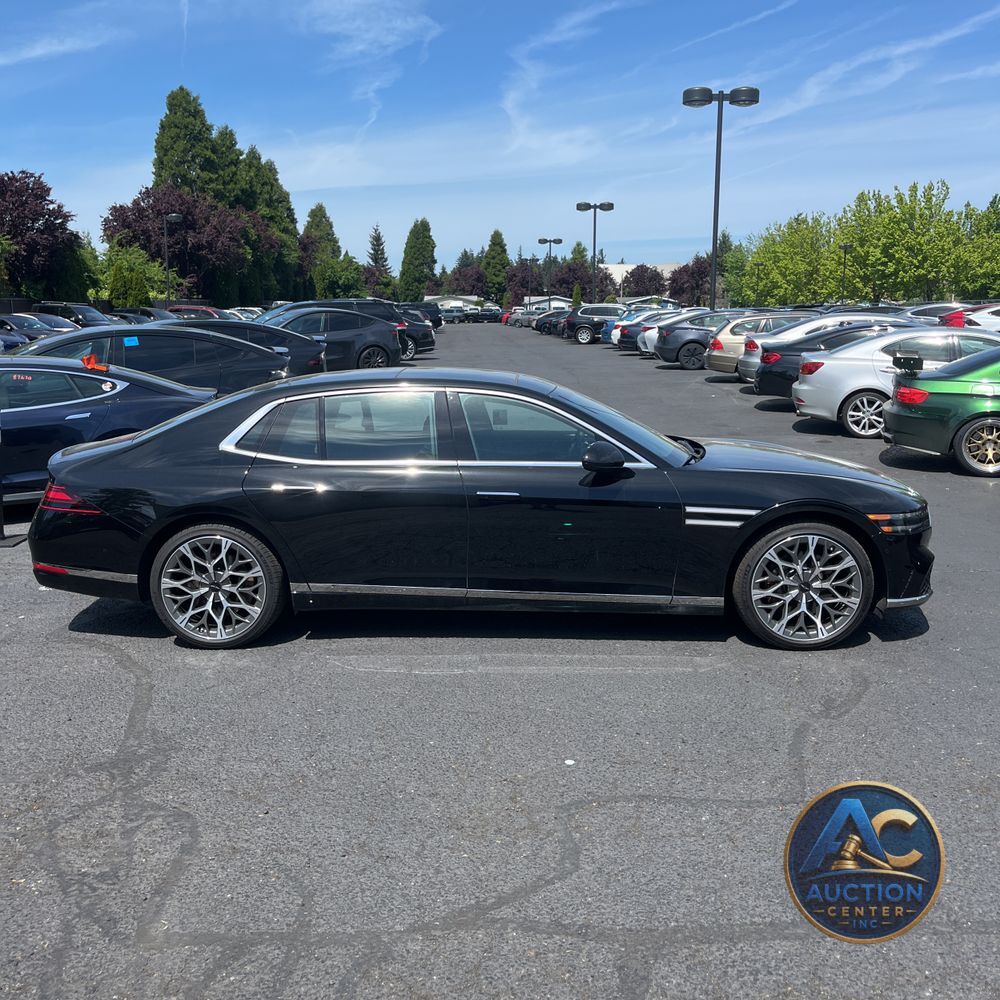 2025 Genesis G90 3.5T e-Supercharger