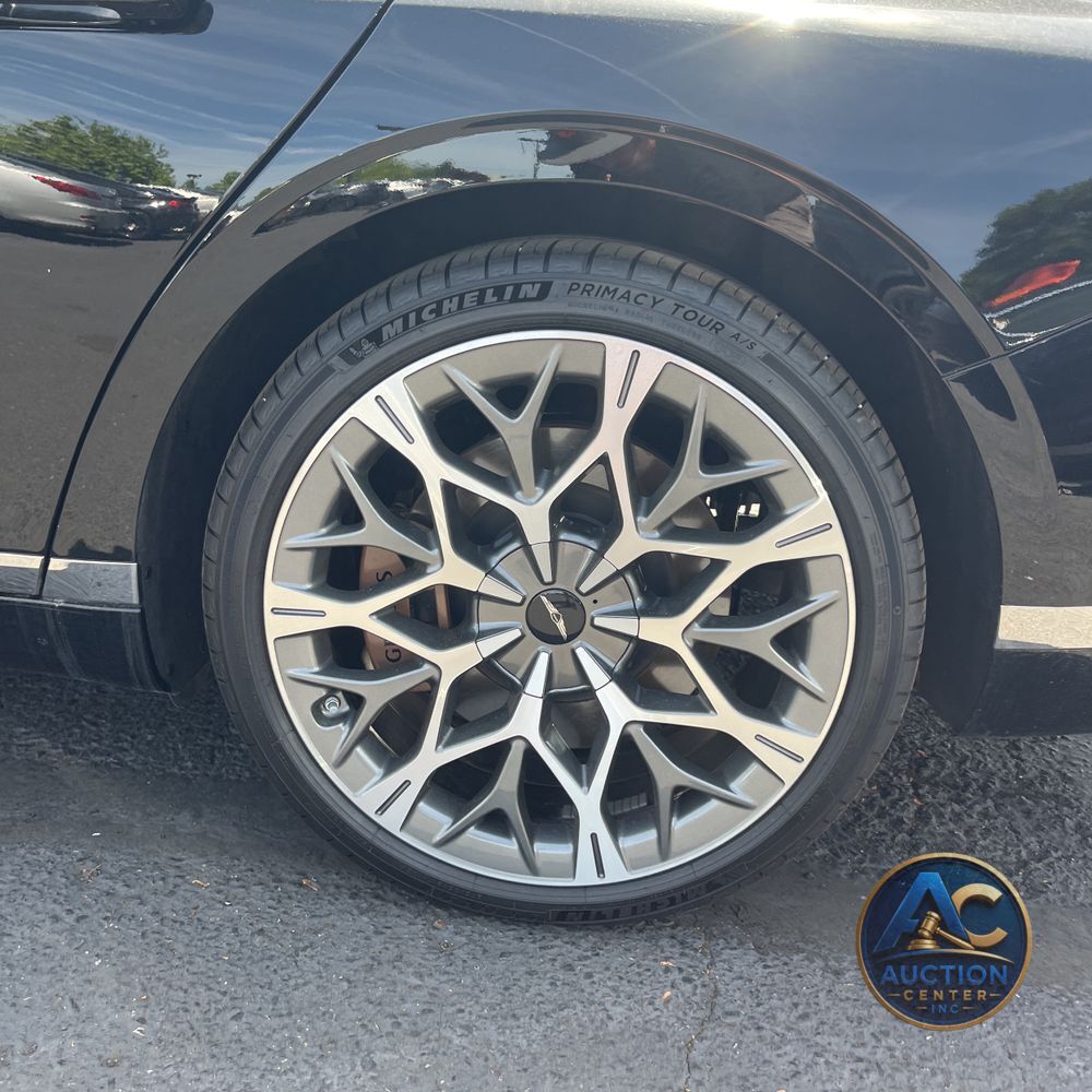 2025 Genesis G90 3.5T e-Supercharger