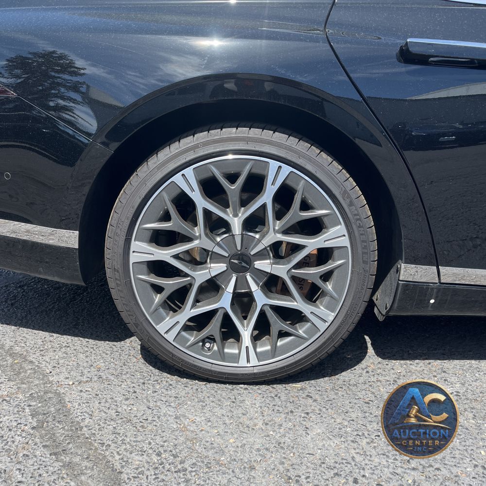 2025 Genesis G90 3.5T e-Supercharger