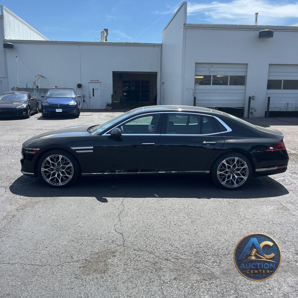 2025 Genesis G90 3.5T e-Supercharger