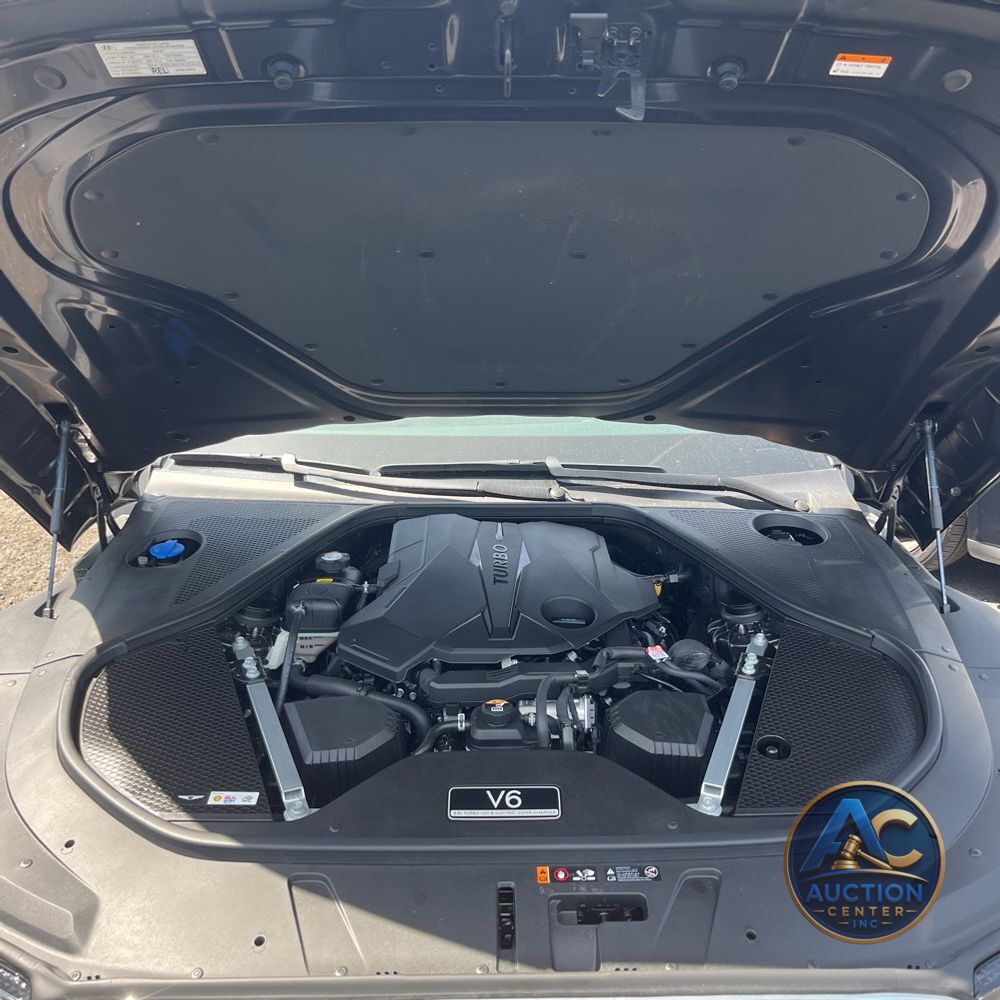 2025 Genesis G90 3.5T e-Supercharger