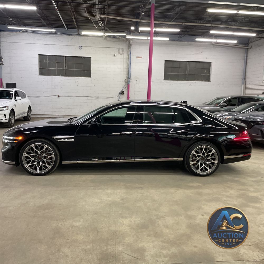 2023 Genesis G90 3.5T e-Supercharger