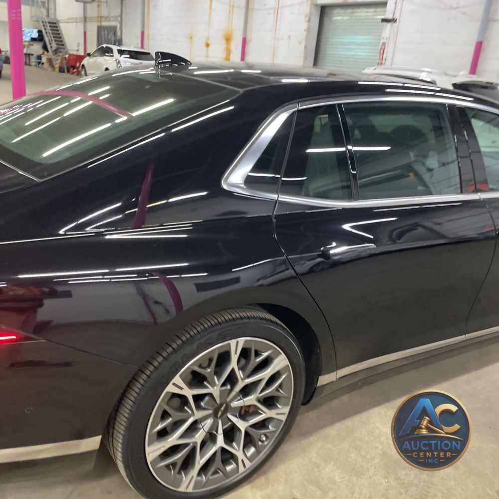 2023 Genesis G90 3.5T e-Supercharger