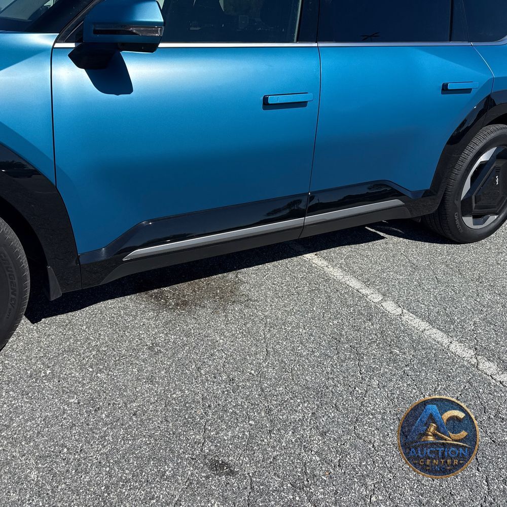2024 Kia EV9 Land