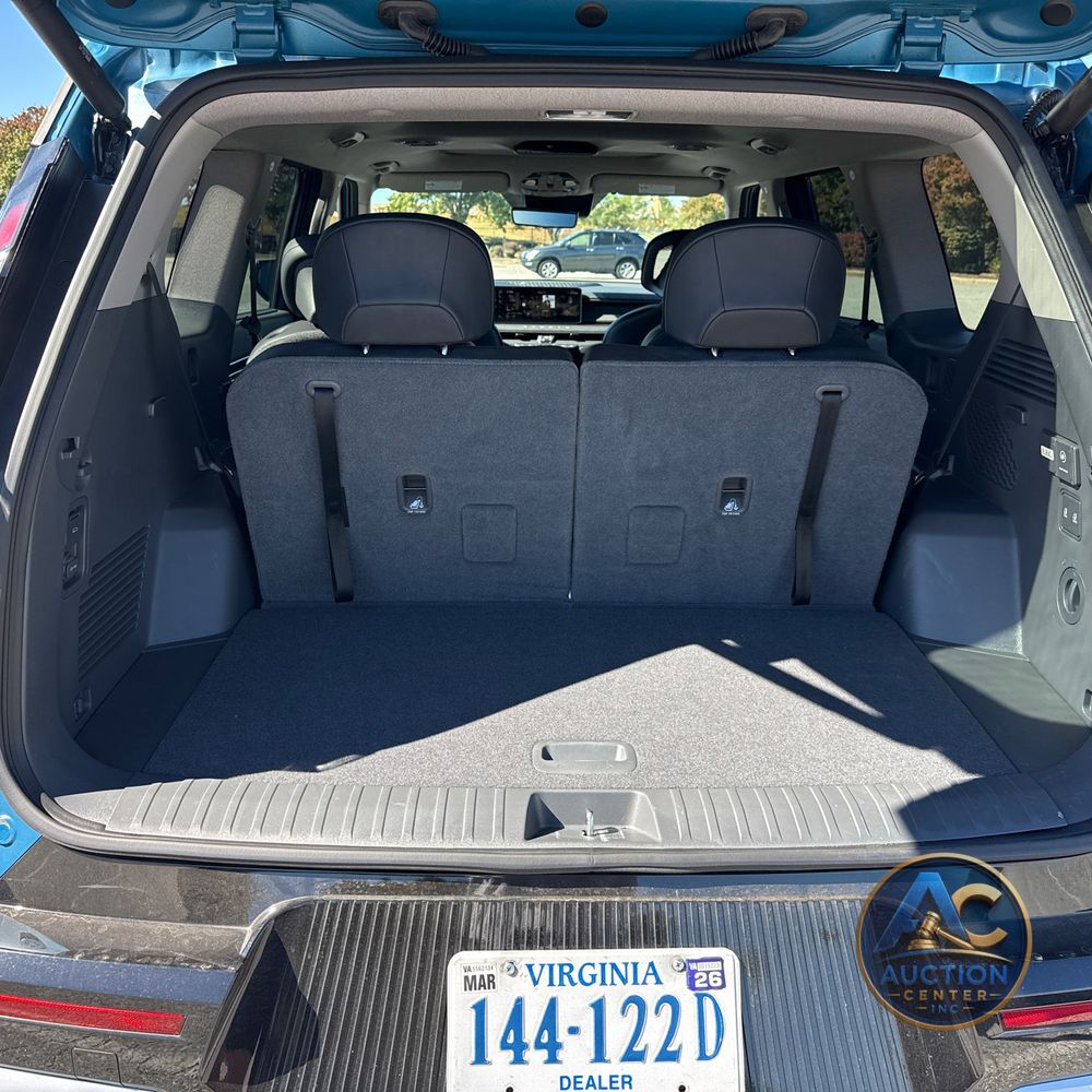 2024 Kia EV9 Land