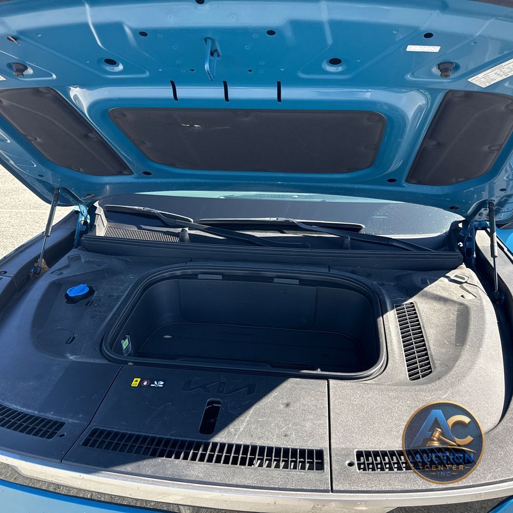 2024 Kia EV9 Land
