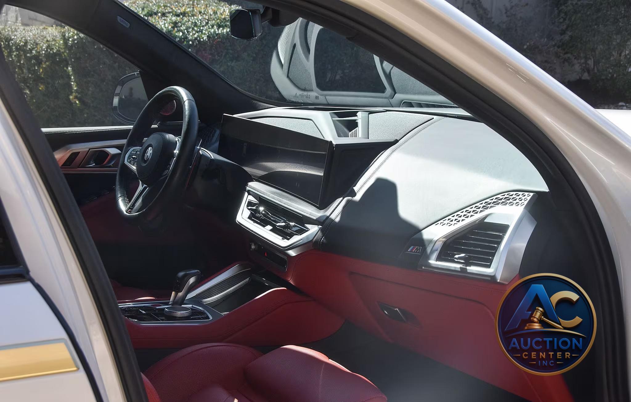 2024 BMW XM