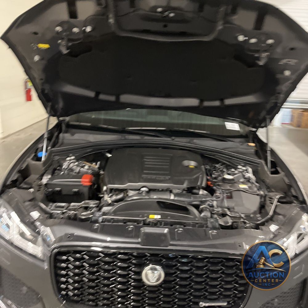 2025 Jaguar F-Pace P250 R-Dynamic S