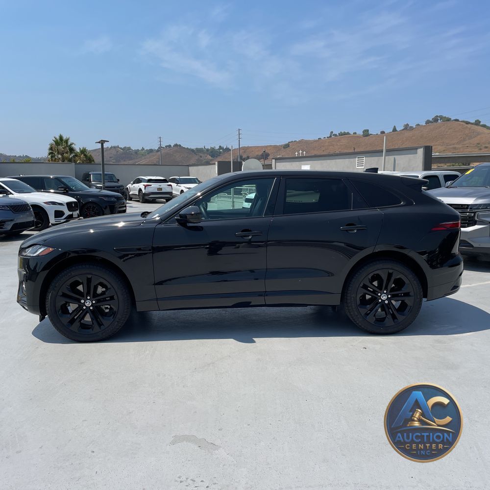 2024 Jaguar F-Pace P400 R-Dynamic S