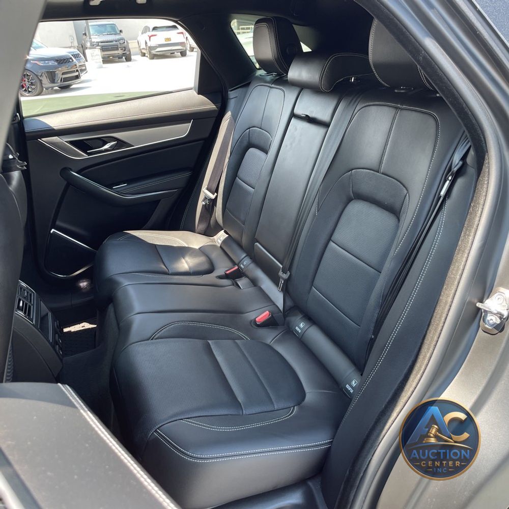 2024 Jaguar F-Pace P400 R-Dynamic S