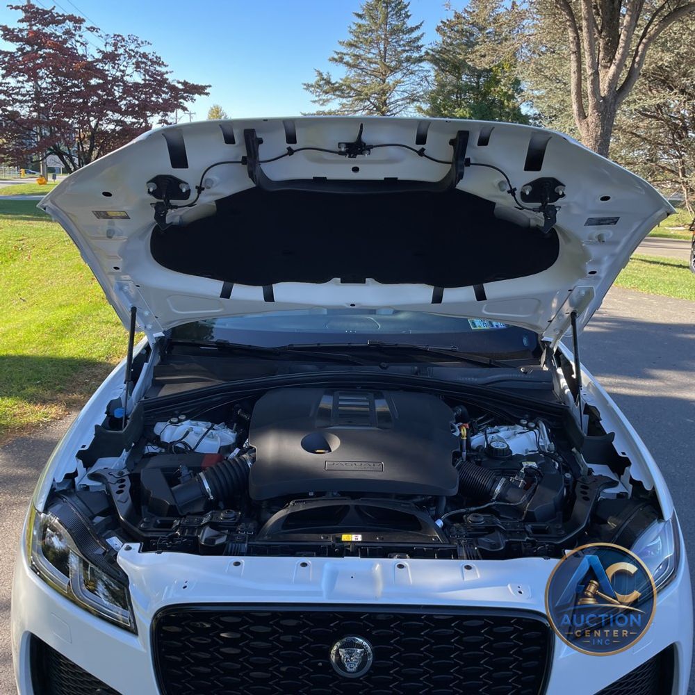 2024 Jaguar F-Pace P400 R-Dynamic S