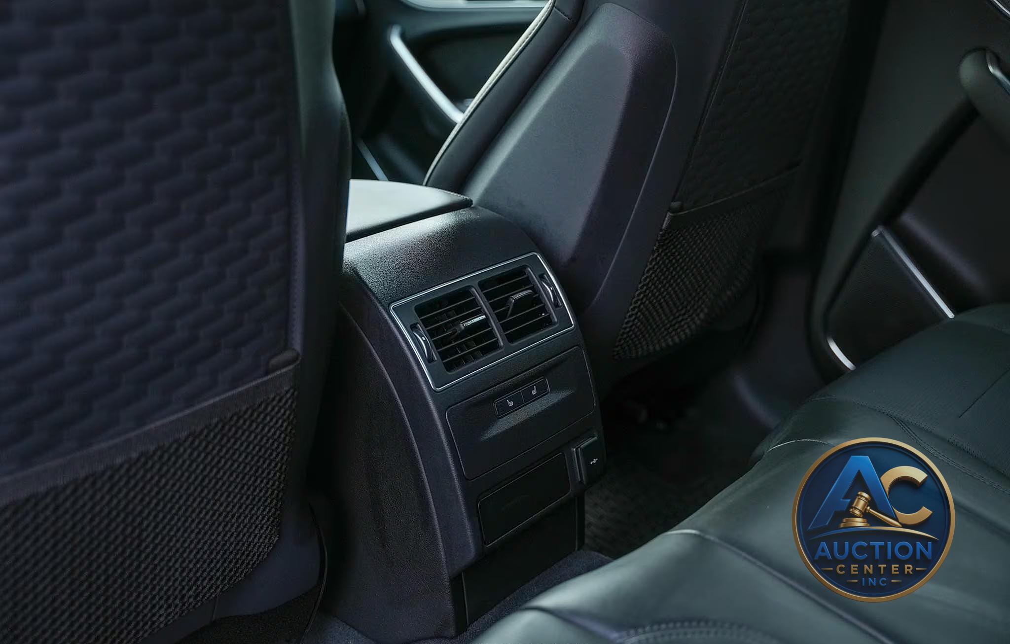 2023 Jaguar F-Pace SVR Edition 1988