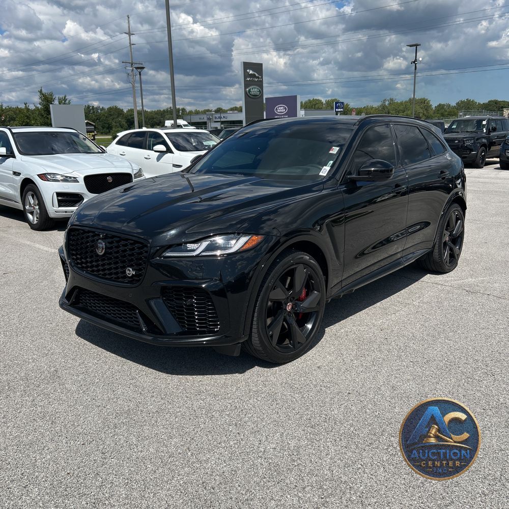 2022 Jaguar F-Pace SVR