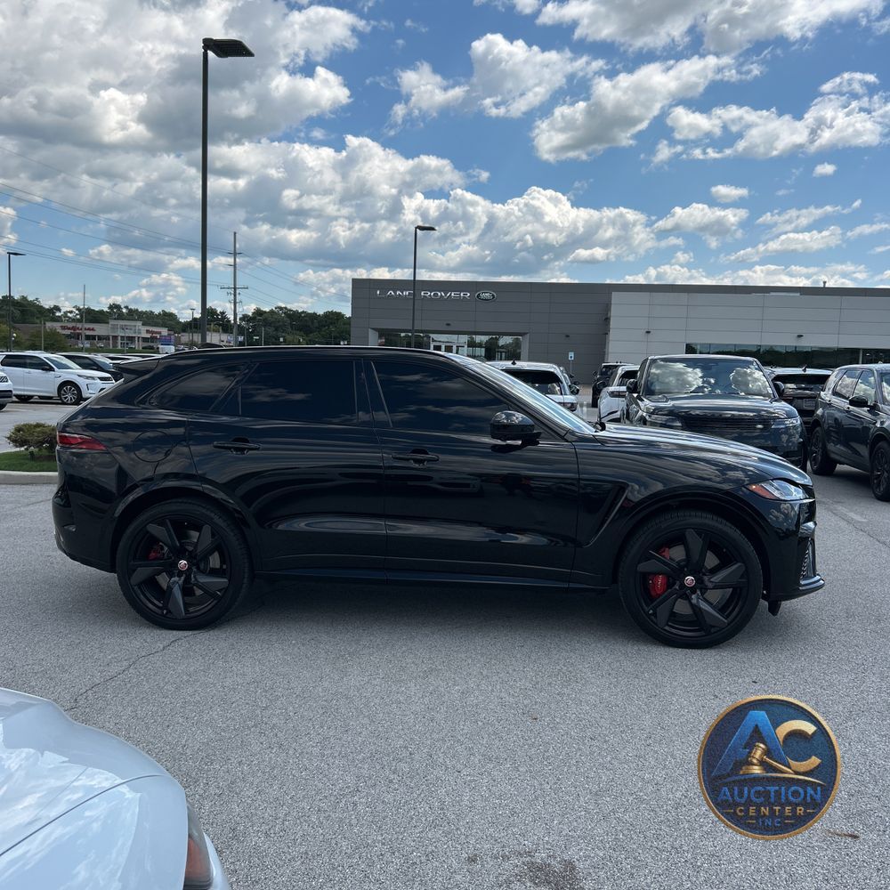 2022 Jaguar F-Pace SVR