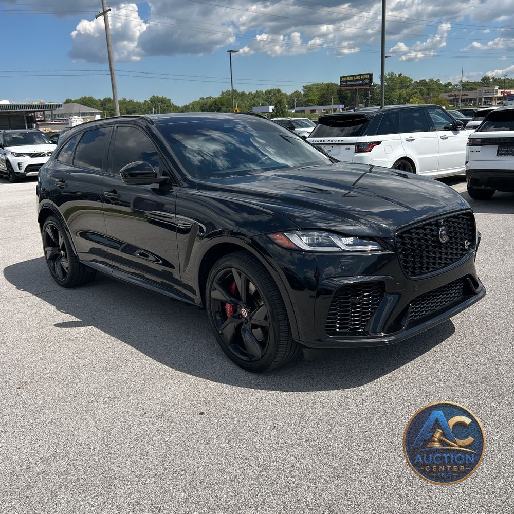 2022 Jaguar F-Pace SVR