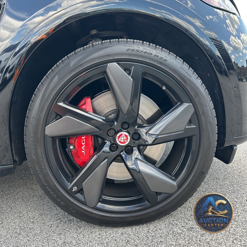2022 Jaguar F-Pace SVR