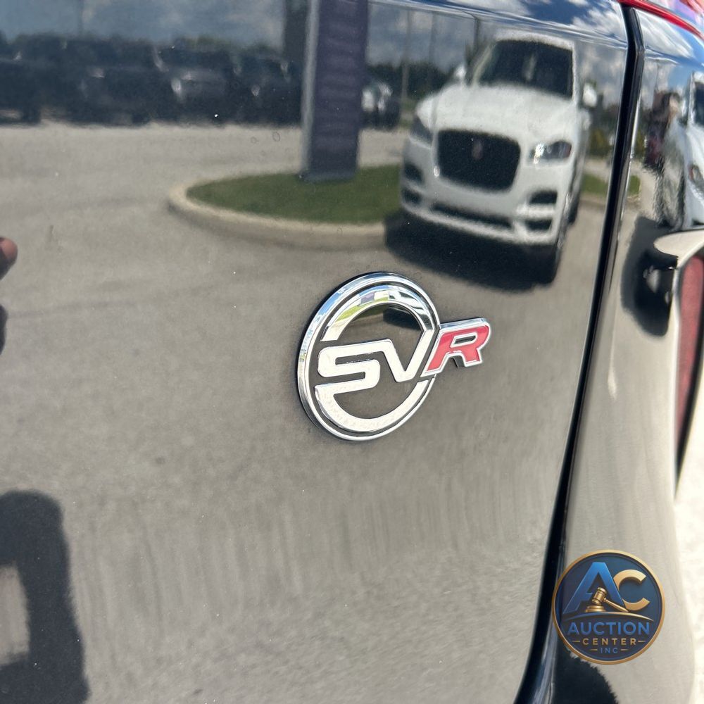 2022 Jaguar F-Pace SVR