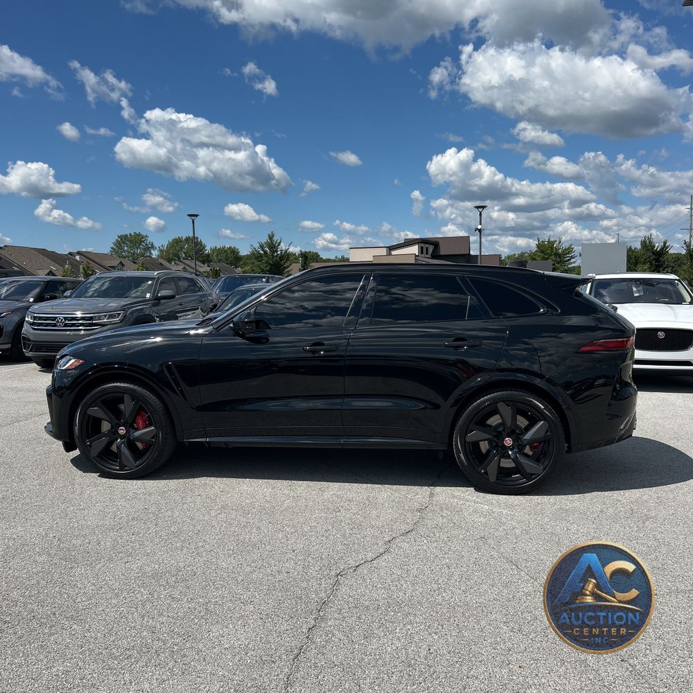2022 Jaguar F-Pace SVR