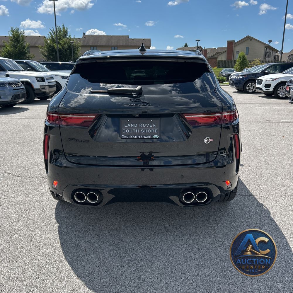 2022 Jaguar F-Pace SVR