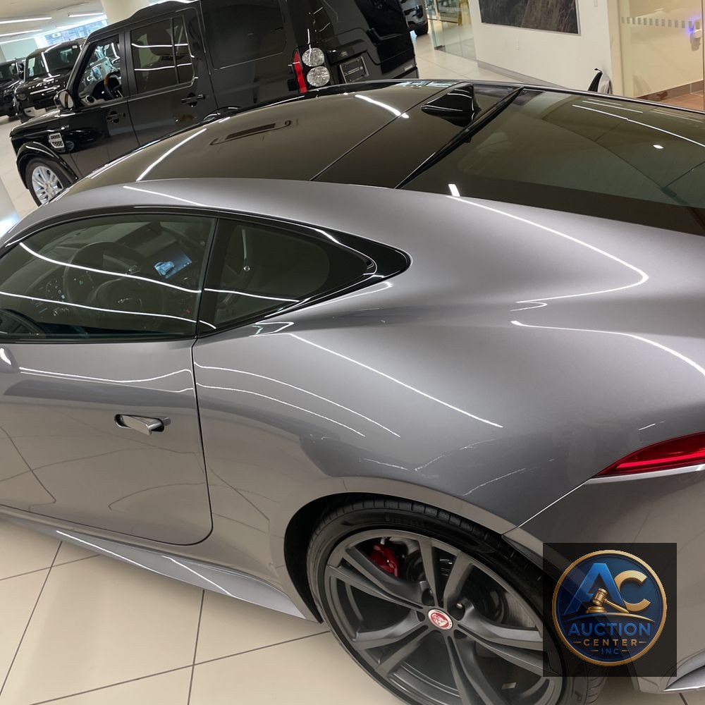 2022 Jaguar F-Type R