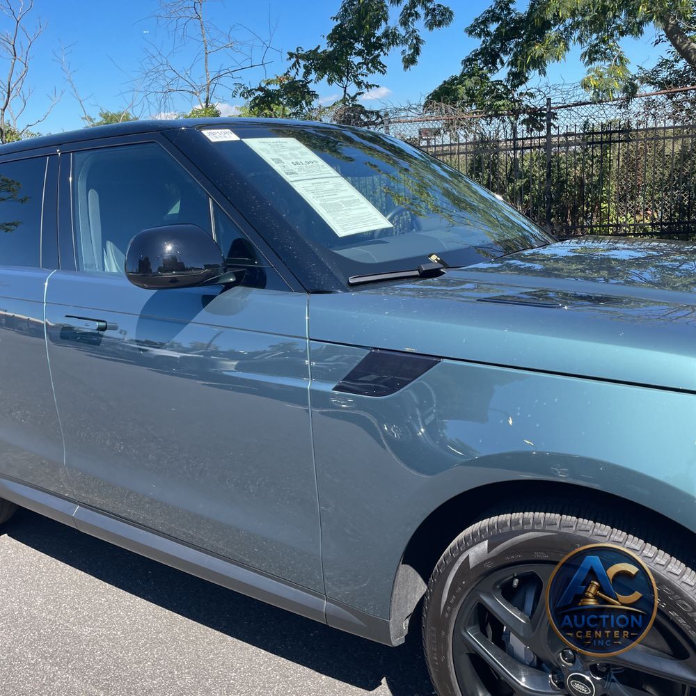 2024 Land Rover Range Rover Sport P360 SE