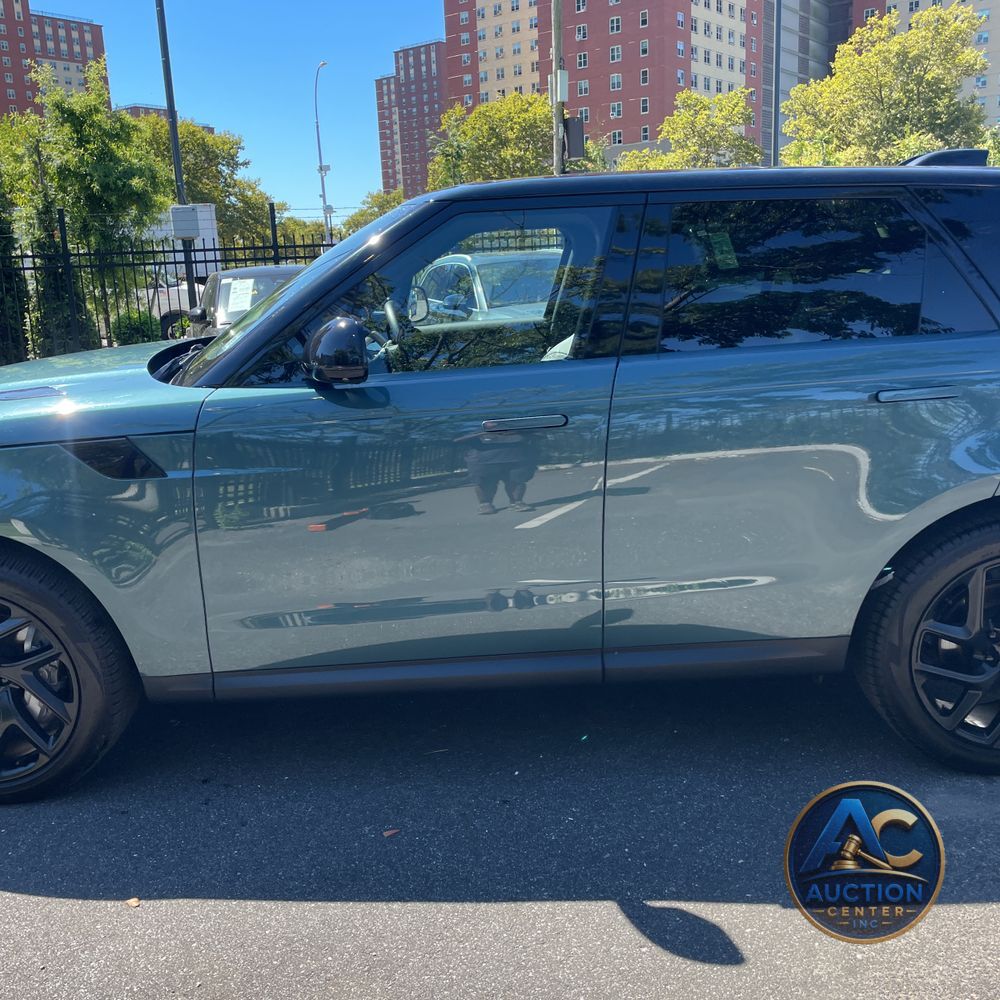 2024 Land Rover Range Rover Sport P360 SE