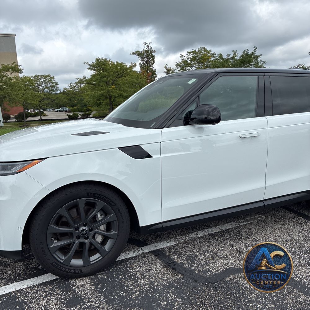 2024 Land Rover Range Rover Sport P360 SE